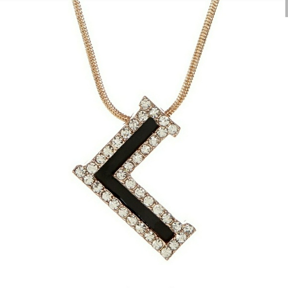 Gold Necklace Initial Letter in "3D" Background - Picture 5 of 7